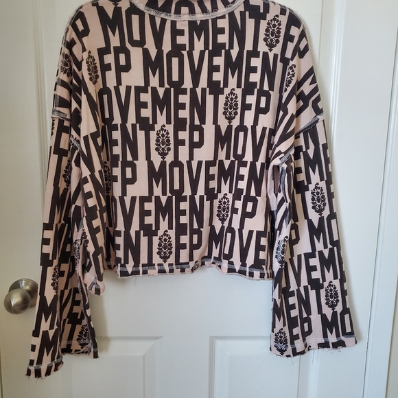 Free People Movement Pink Bell Sleeve Oversized Sweater Women's Size Small - Picture 7 of 11